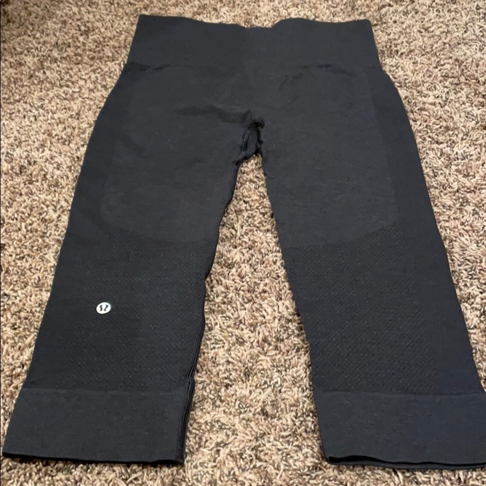Lululemon seamless 3/4 leggings